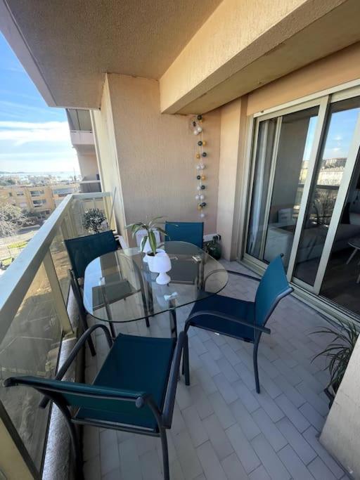 Appartement Vue Mer, 5Min A Pied De La Plage, Parking Prive 瓦洛里 外观 照片